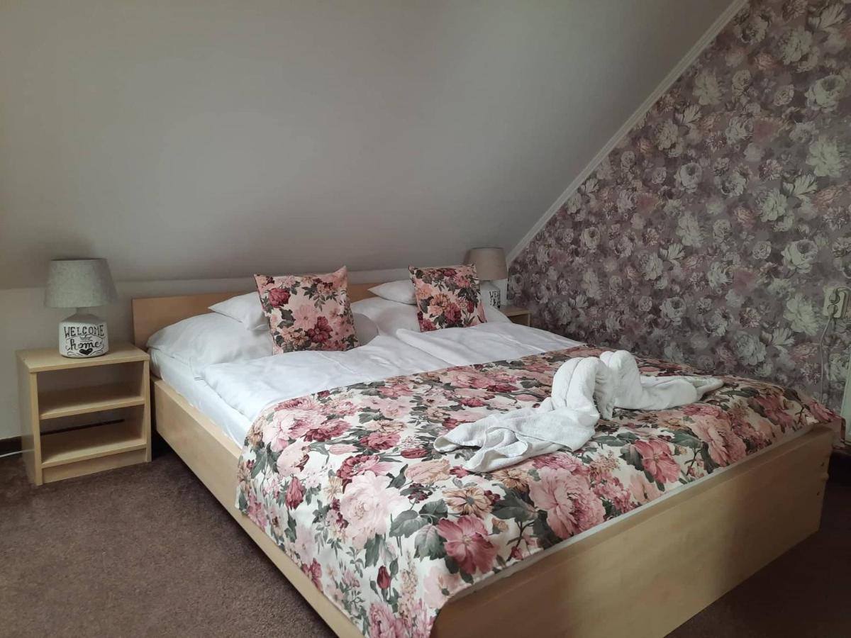 Kék Lagúna Wellness Apartmanok Egerszalók Esterno foto