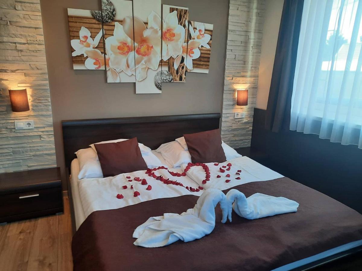 Kék Lagúna Wellness Apartmanok Egerszalók Esterno foto