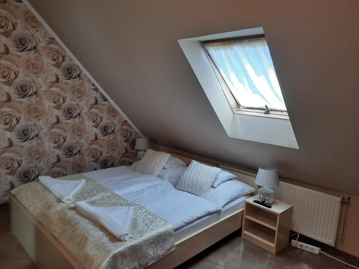 Kék Lagúna Wellness Apartmanok Egerszalók Esterno foto