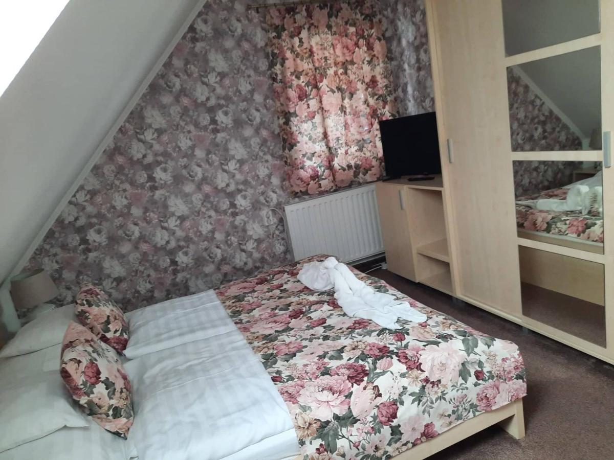 Kék Lagúna Wellness Apartmanok Egerszalók Esterno foto