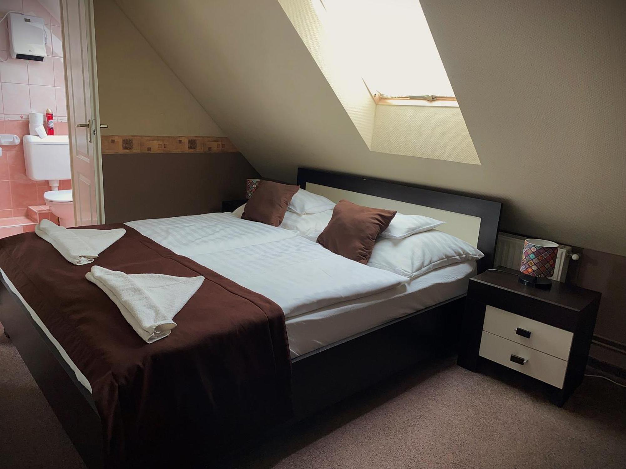 Kék Lagúna Wellness Apartmanok Egerszalók Esterno foto