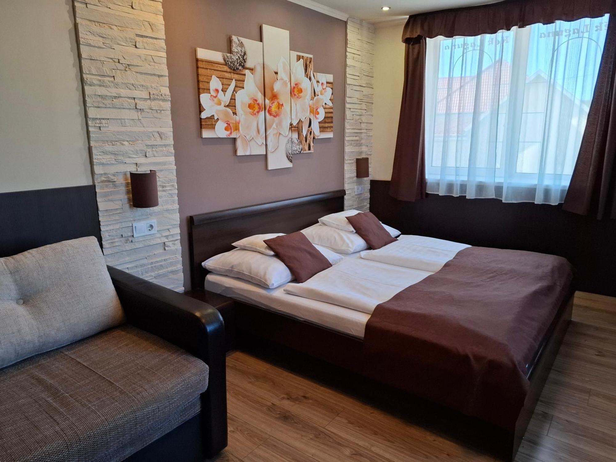 Kék Lagúna Wellness Apartmanok Egerszalók Esterno foto